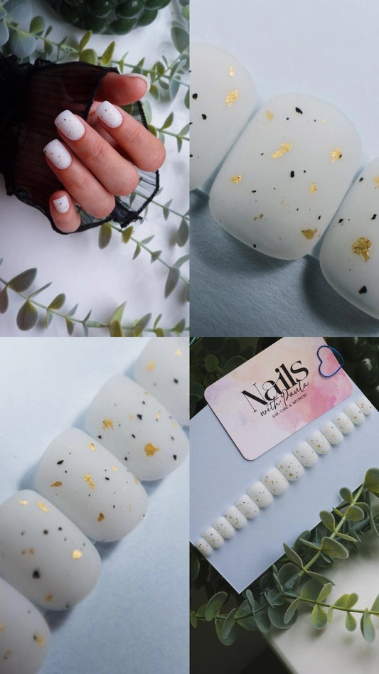 Minimal speckled | Press on nails