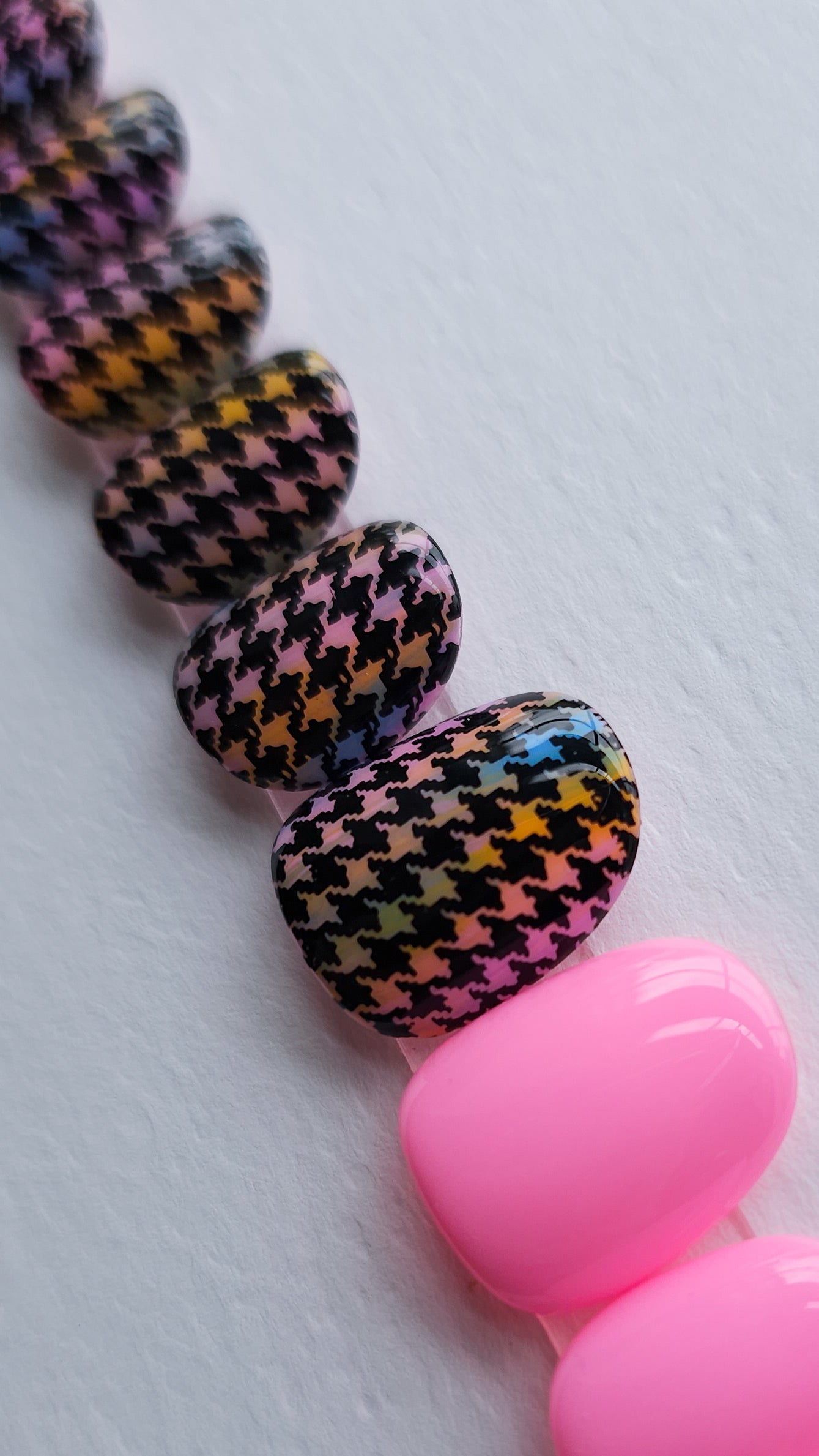 Multicolour Houndstooth | Press on nails