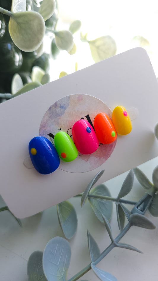Single dotted neons | Press on nails