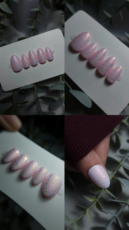 Chrome bubbles | Press on nails
