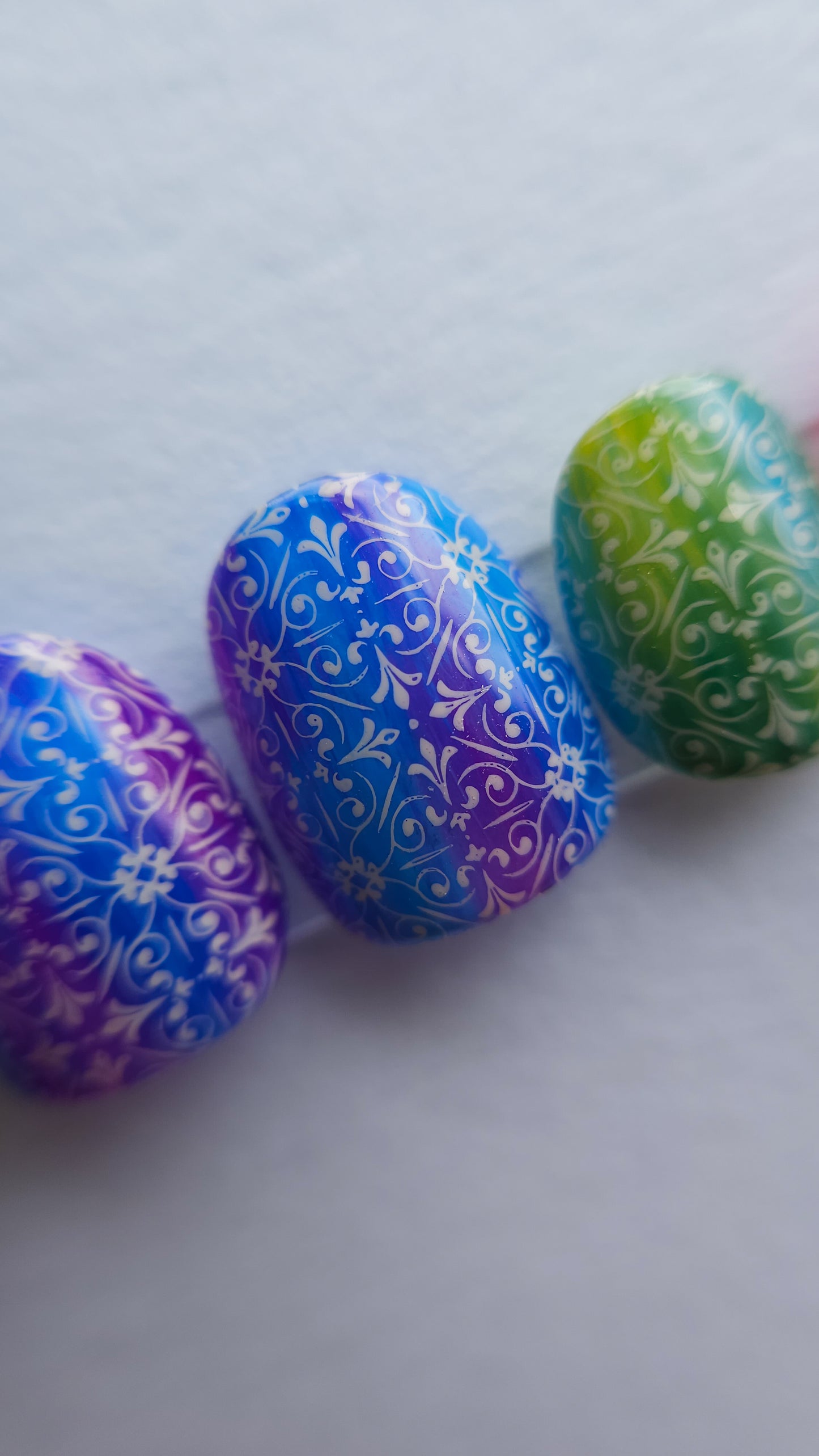 Colourful Casablanca | Press on nails