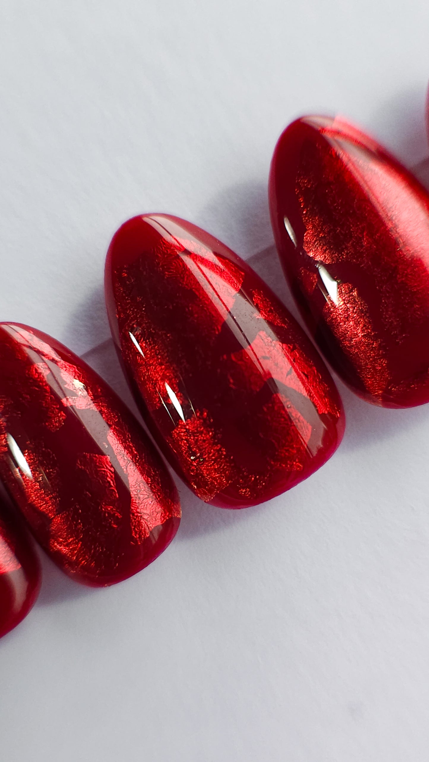 Red jewels | Press on nails