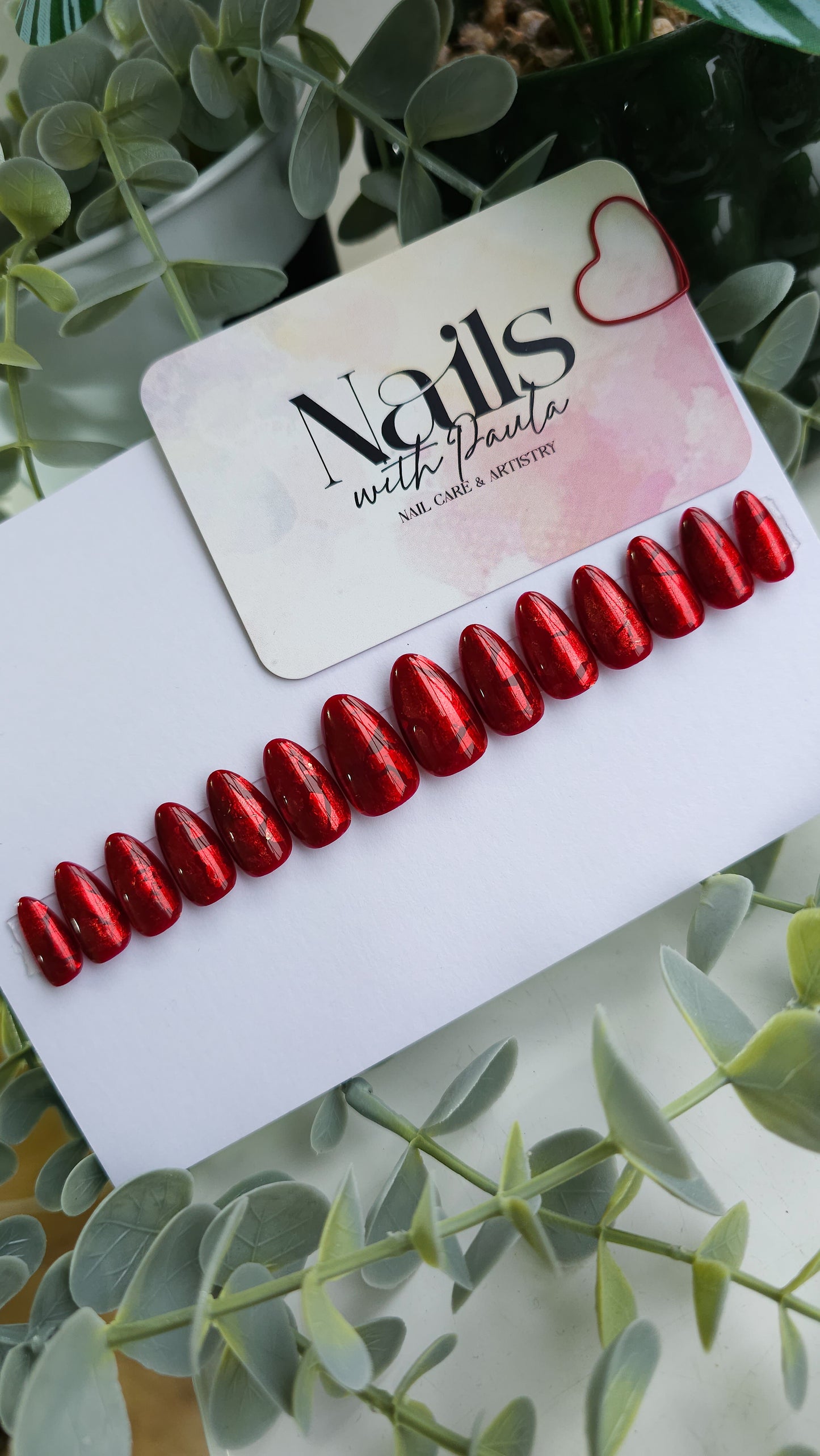 Red jewels | Press on nails