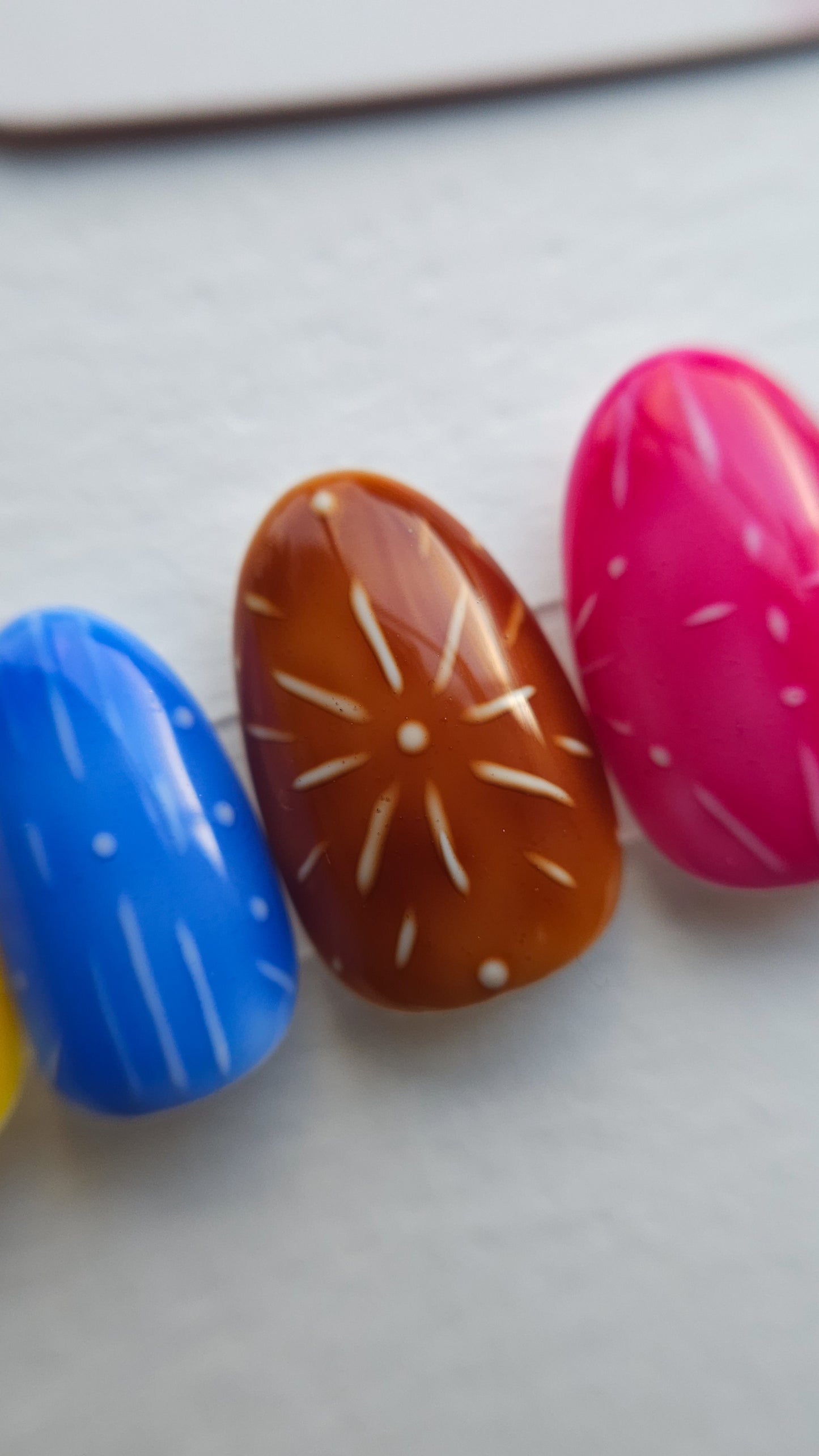 Ceramic tiles | Press on nails