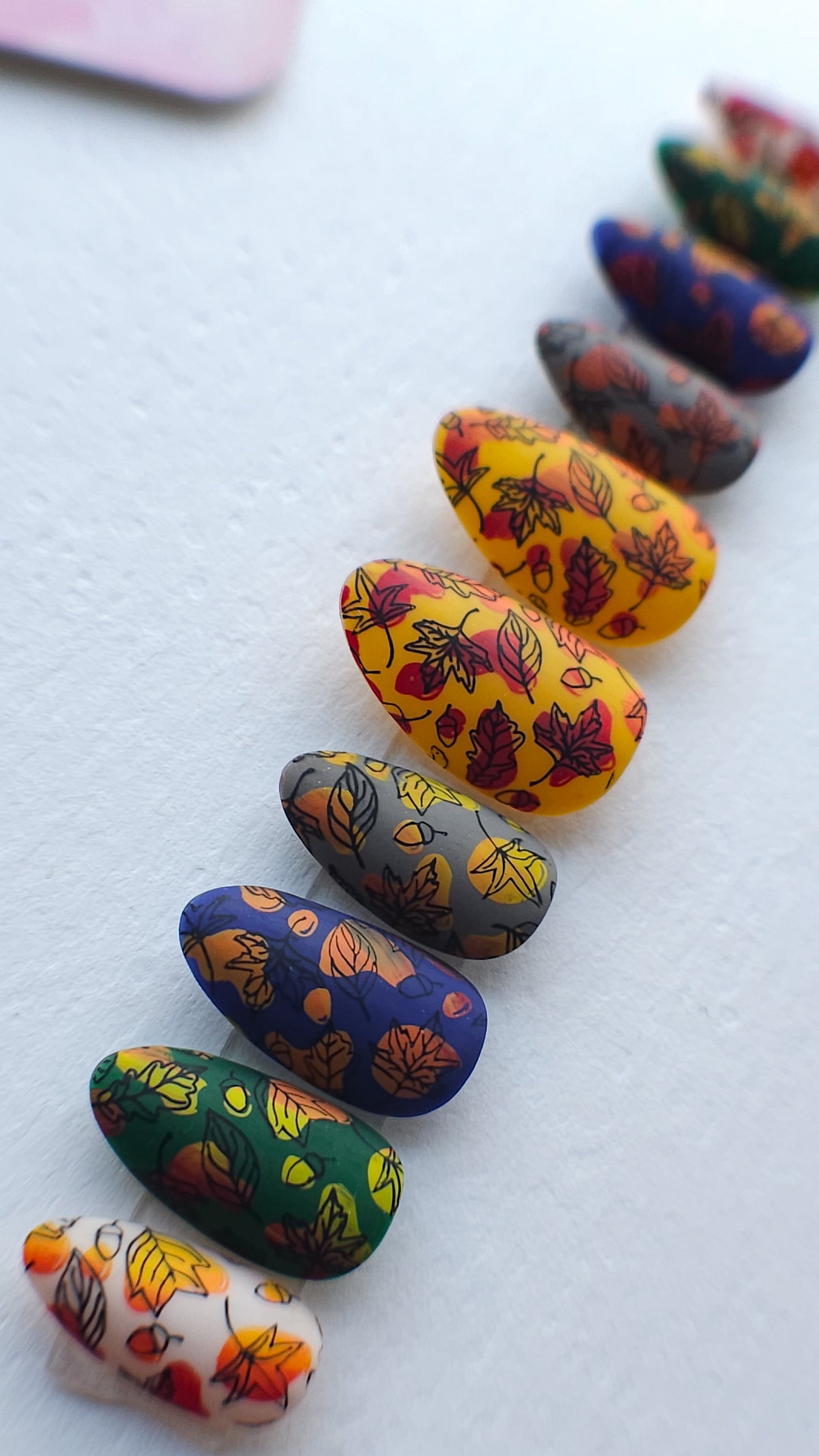 Autumn leaves | Press on nails
