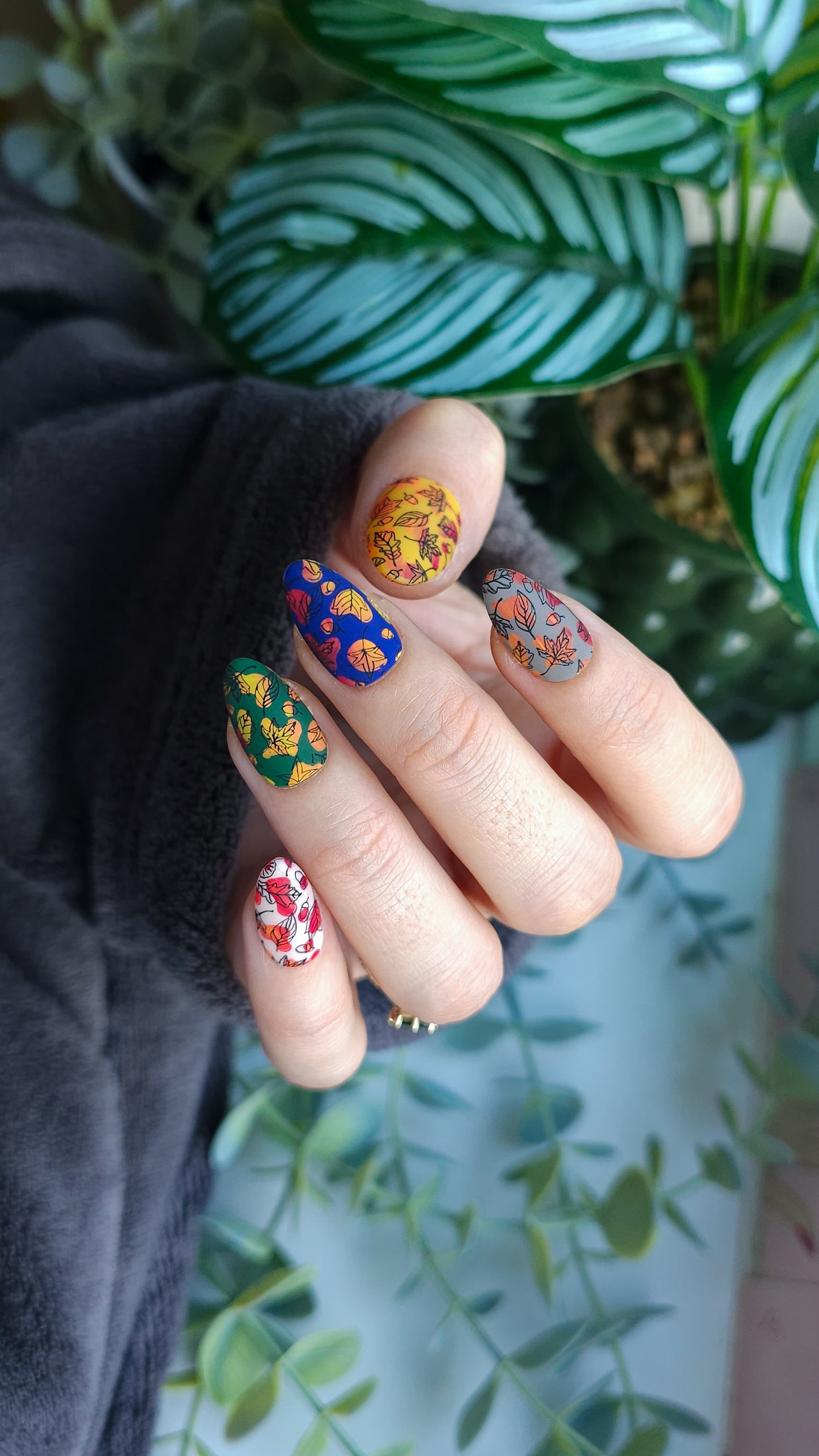 Autumn leaves | Press on nails