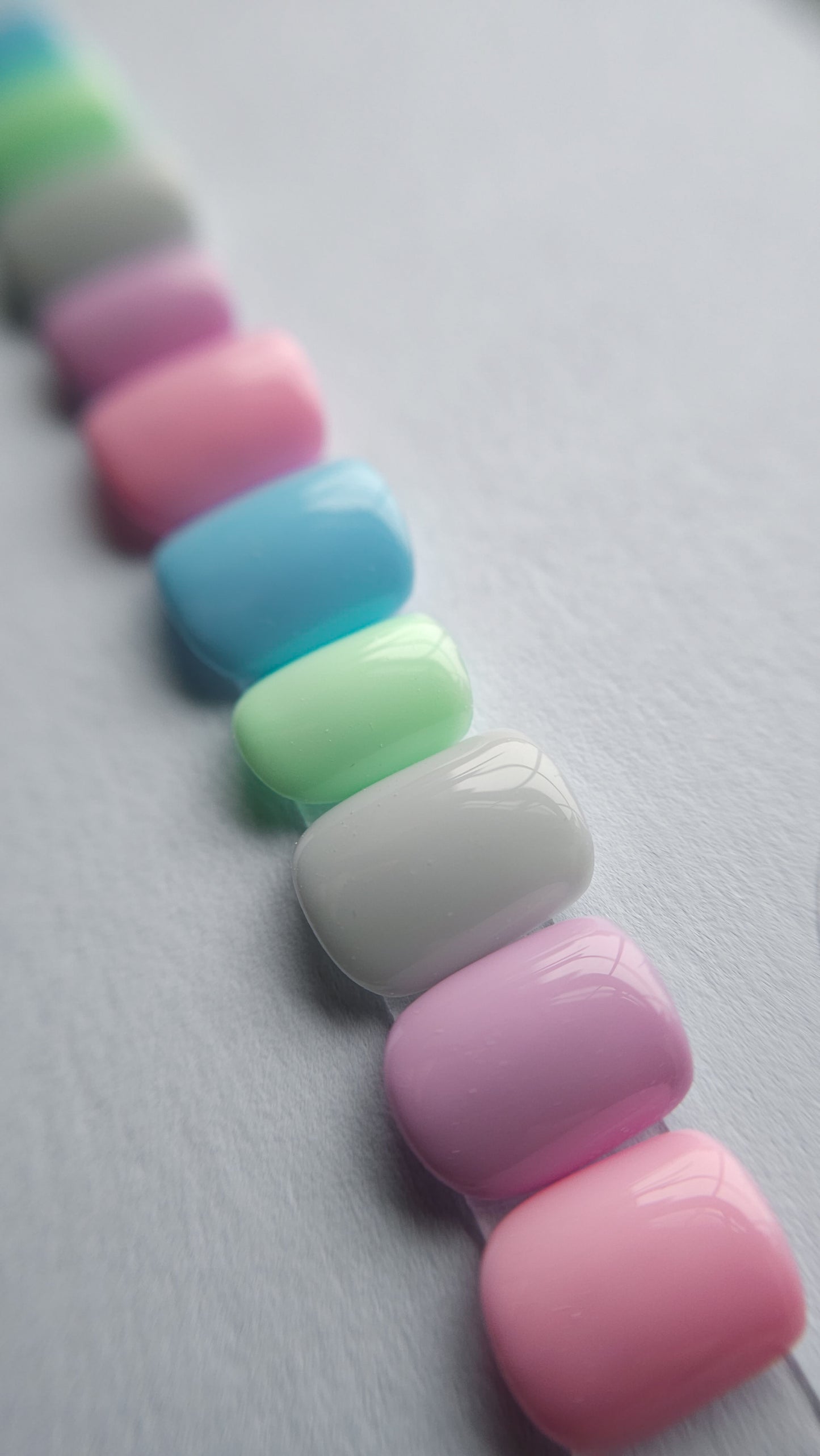 Pastel skittle | Press on nails