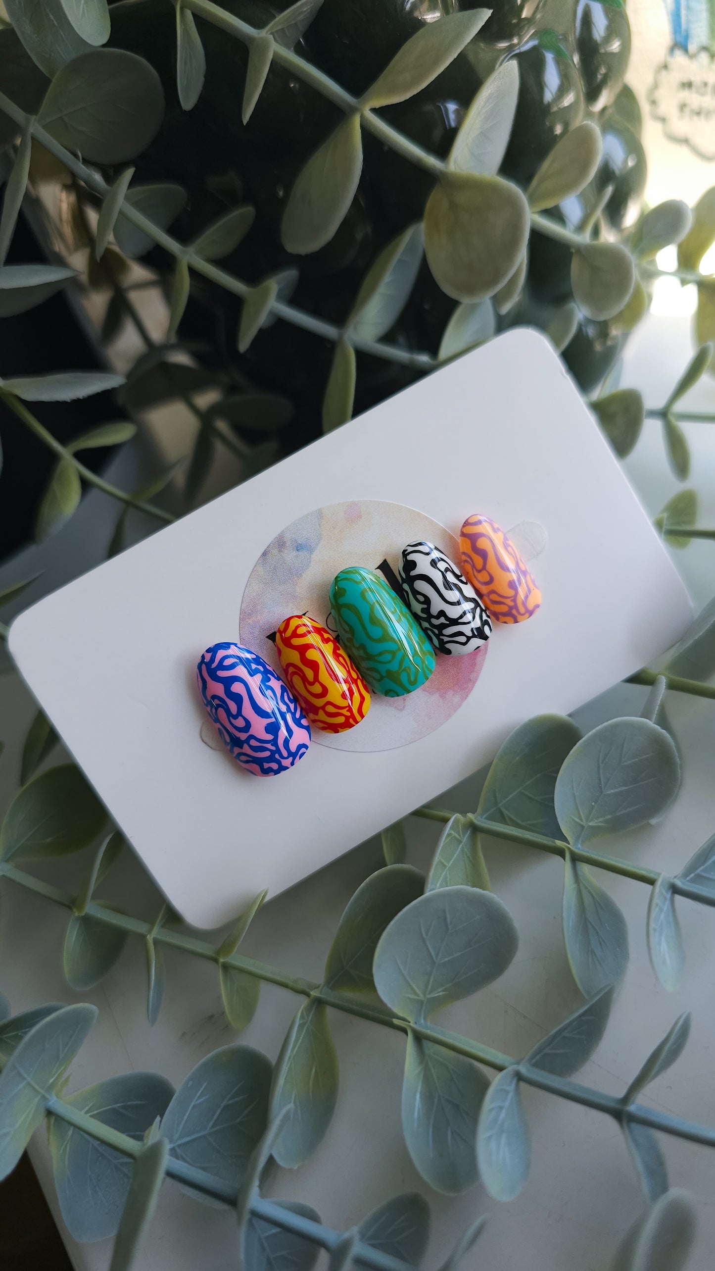 Lava lamp | Press on nails