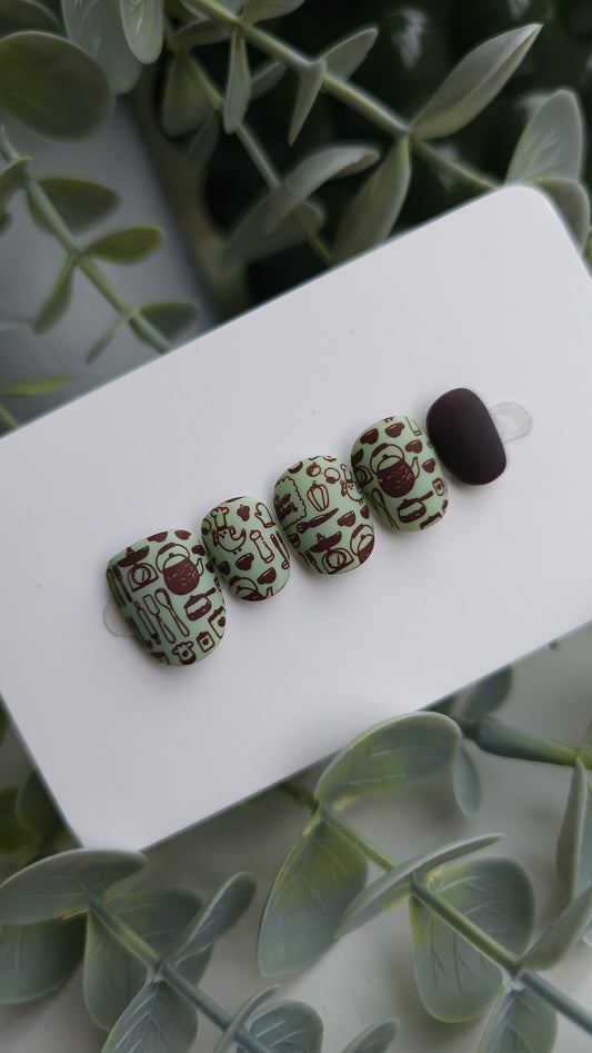 Tea time | Press on nails