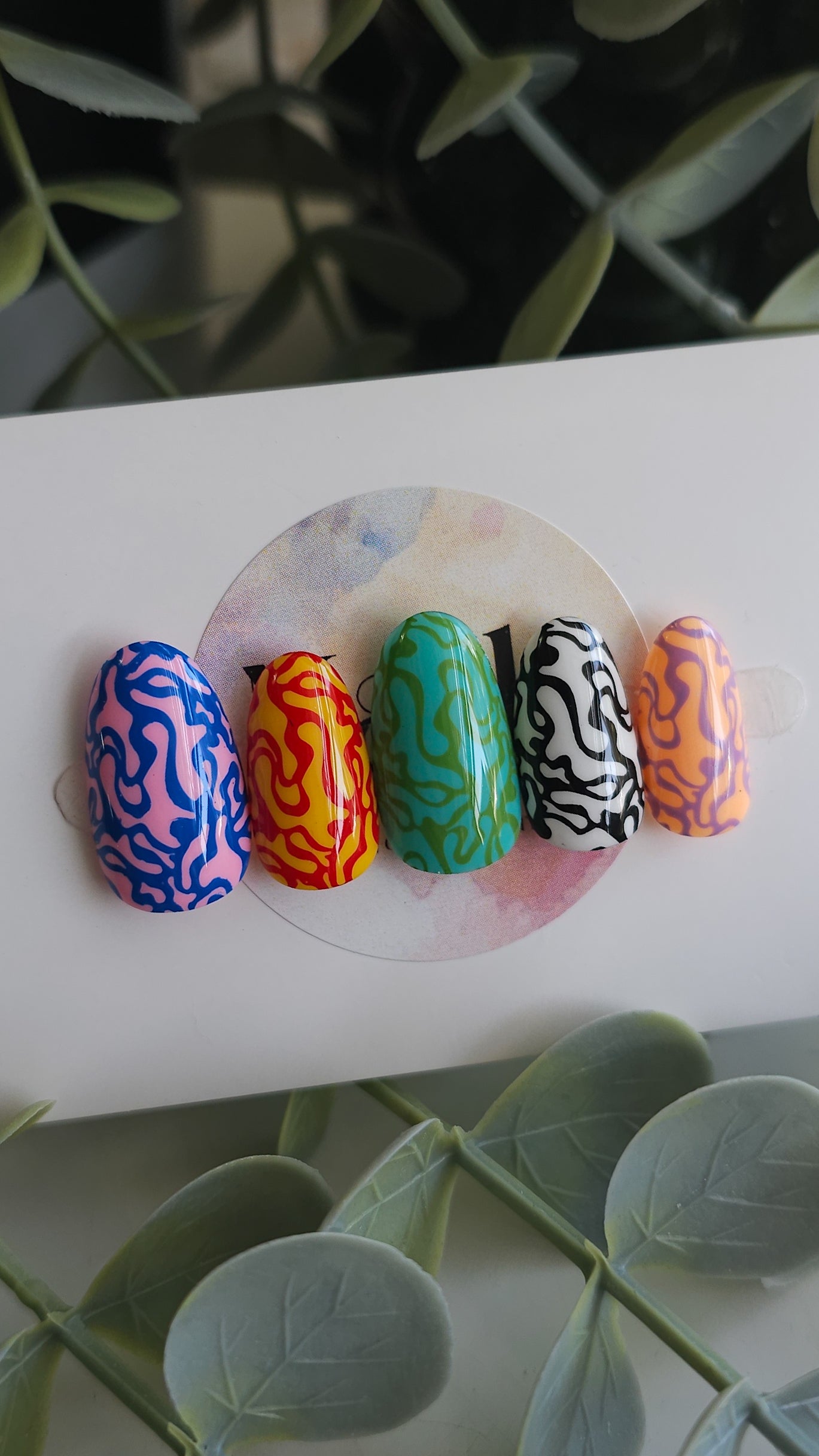 Lava lamp | Press on nails