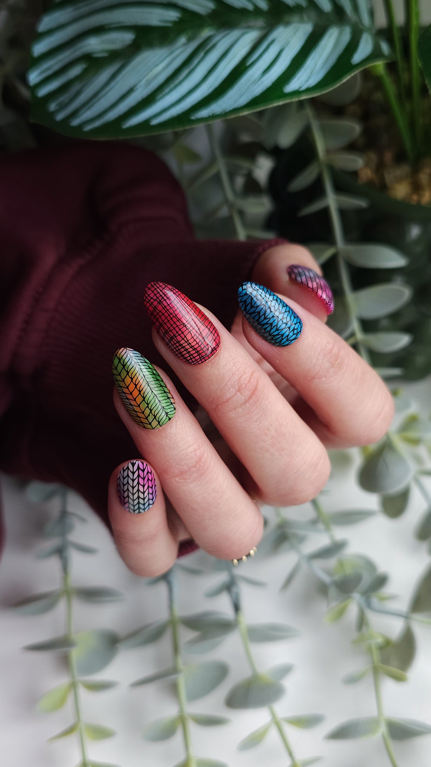 Colour smoosh pattern | Press on nails