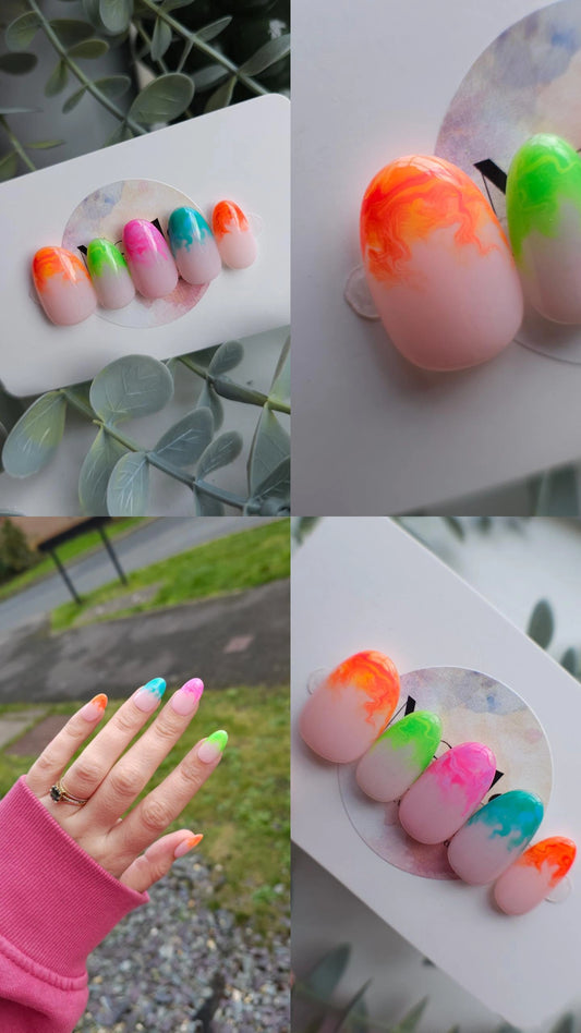Bright marble tips | Press on nails