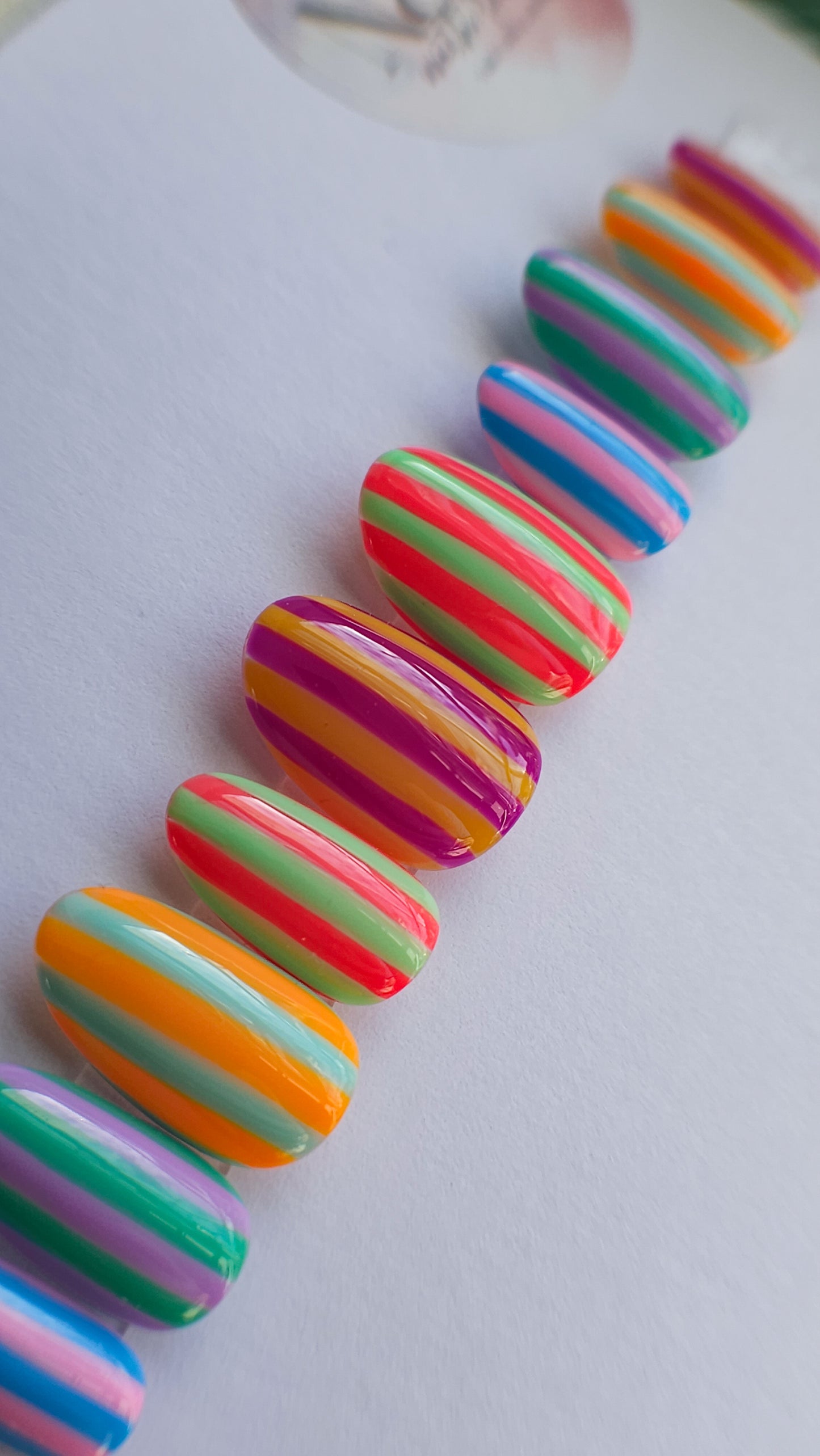 Coloured stripes | Press on nails