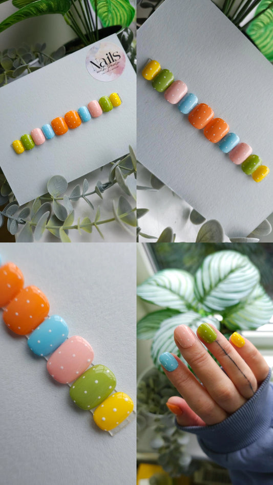 Colourful polka dots| Press on nails
