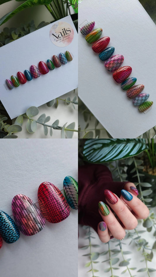 Colour smoosh pattern | Press on nails