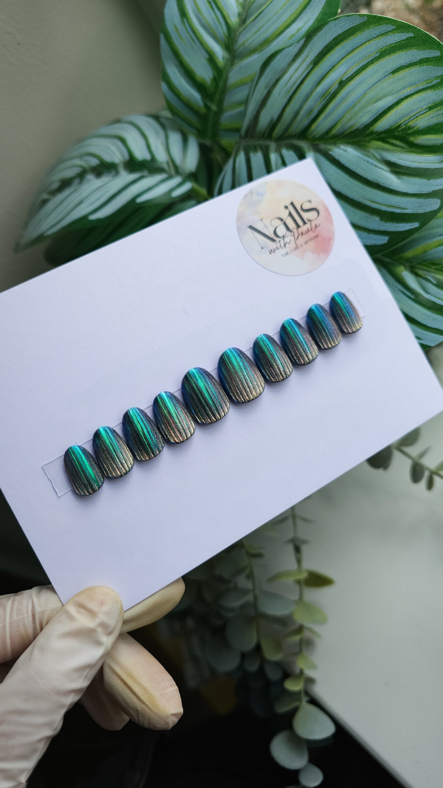 Stripey matte and glossy cat eye | Press on nails