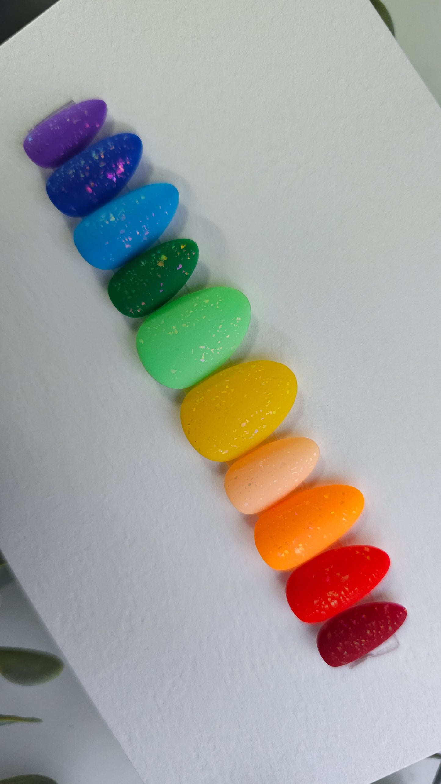 Rainbow flakes | Press on nails