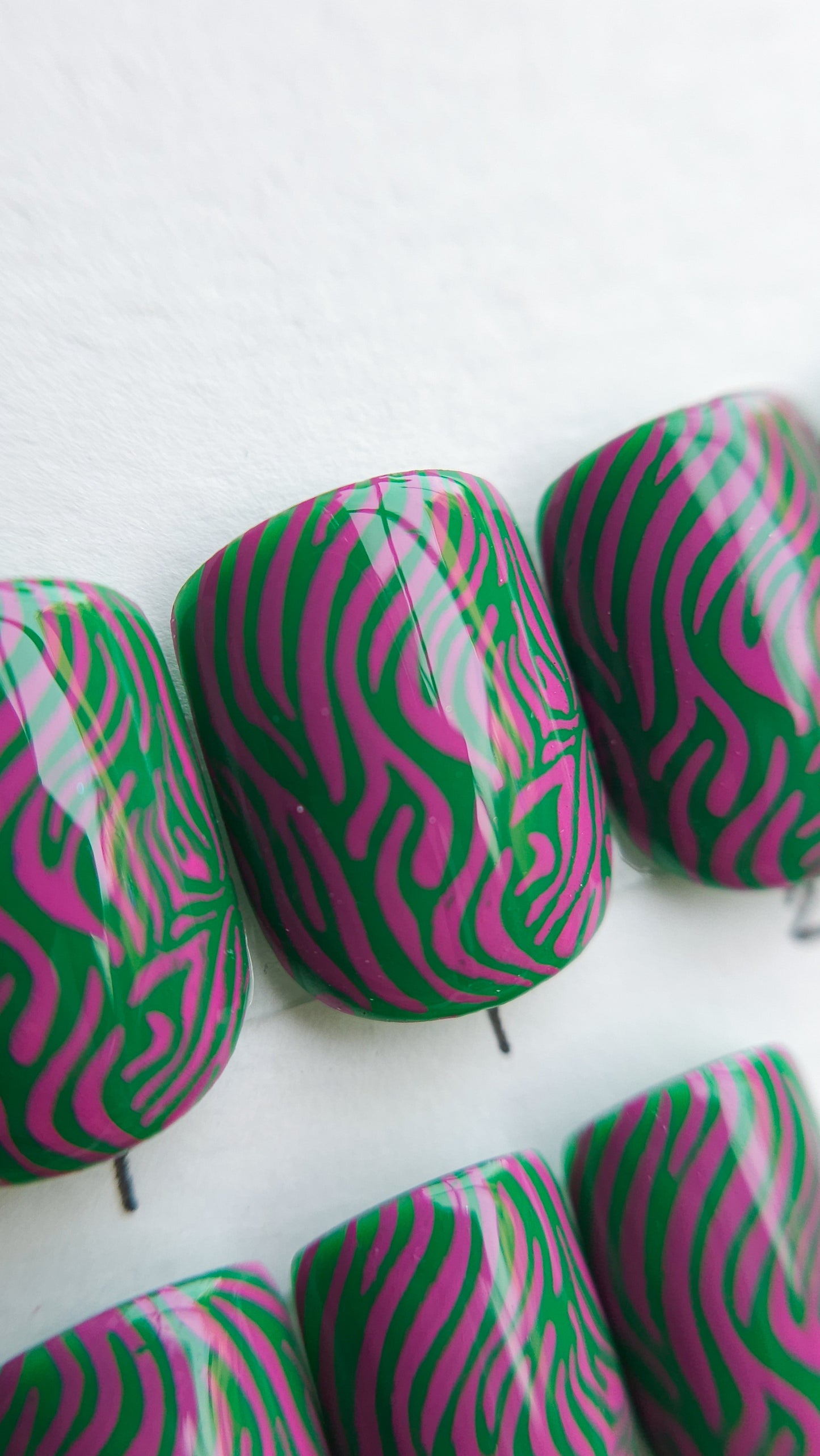 Pink and green tiger | Press on nails XS Soft square | Ready to ship