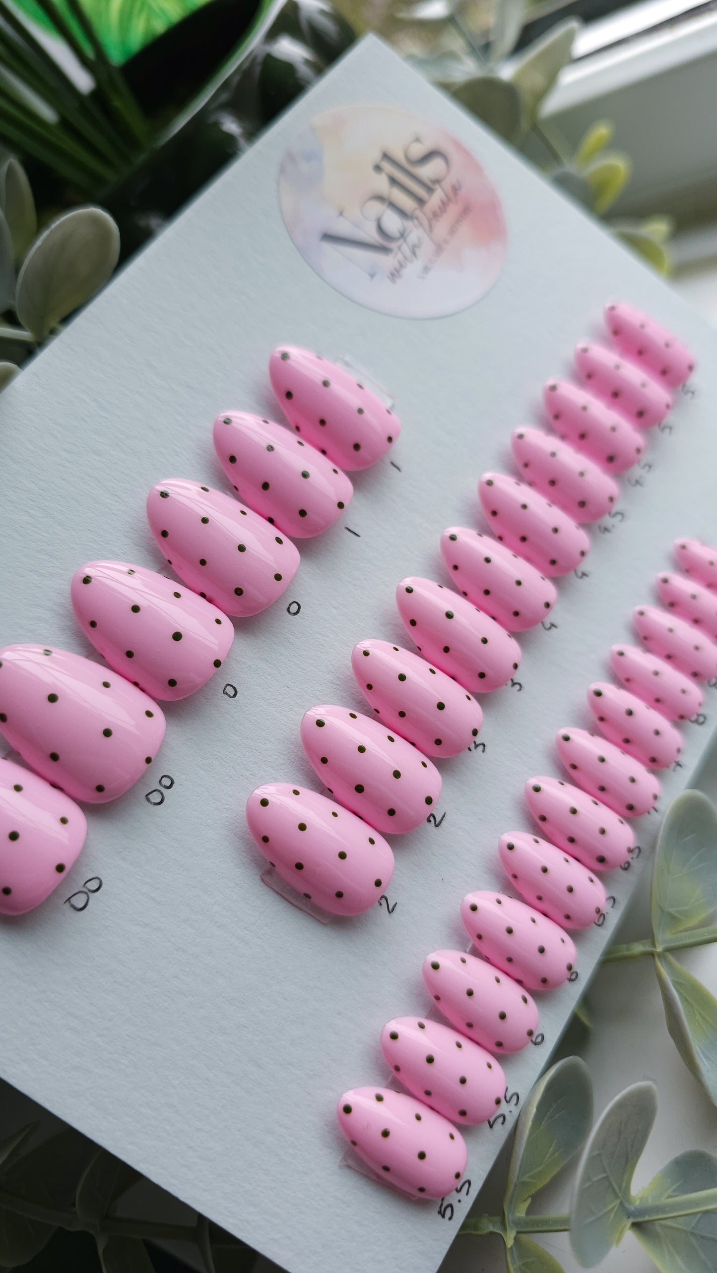 Green and pink polka dots | Press on nails S almond | Ready to ship