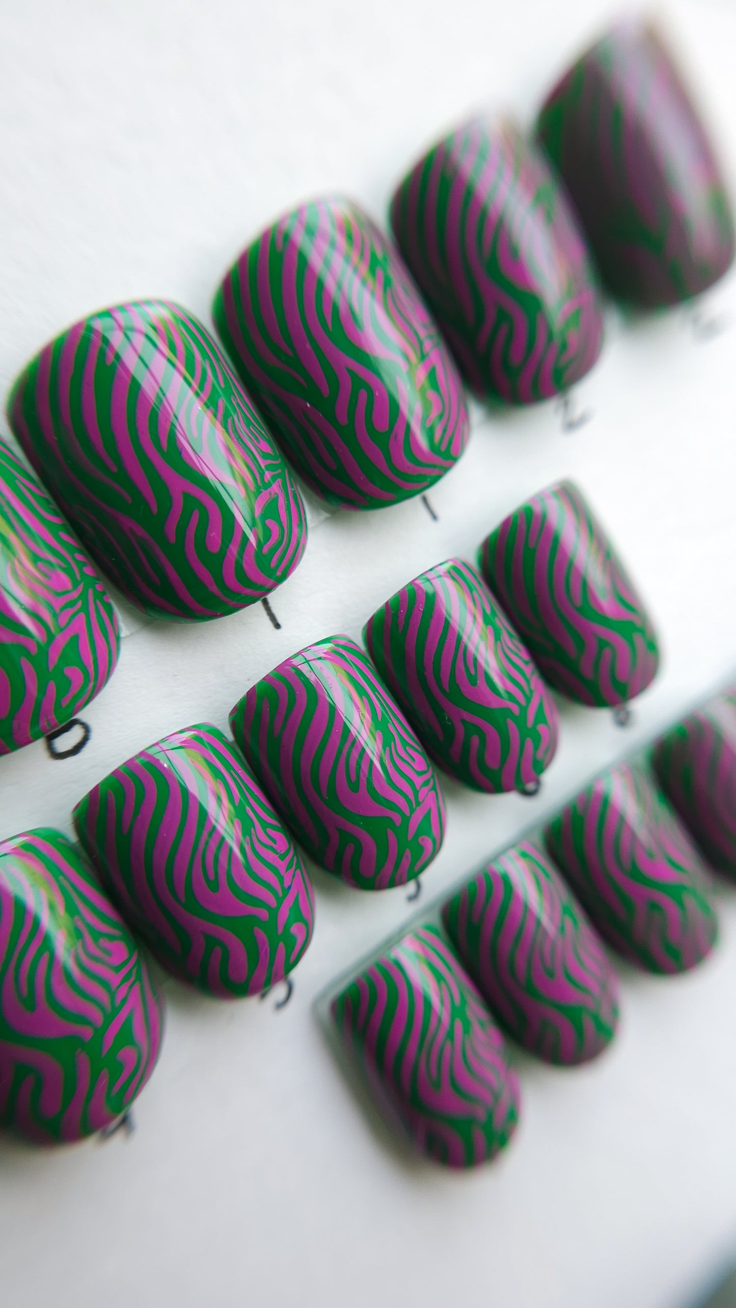 Pink and green tiger | Press on nails XS Soft square | Ready to ship