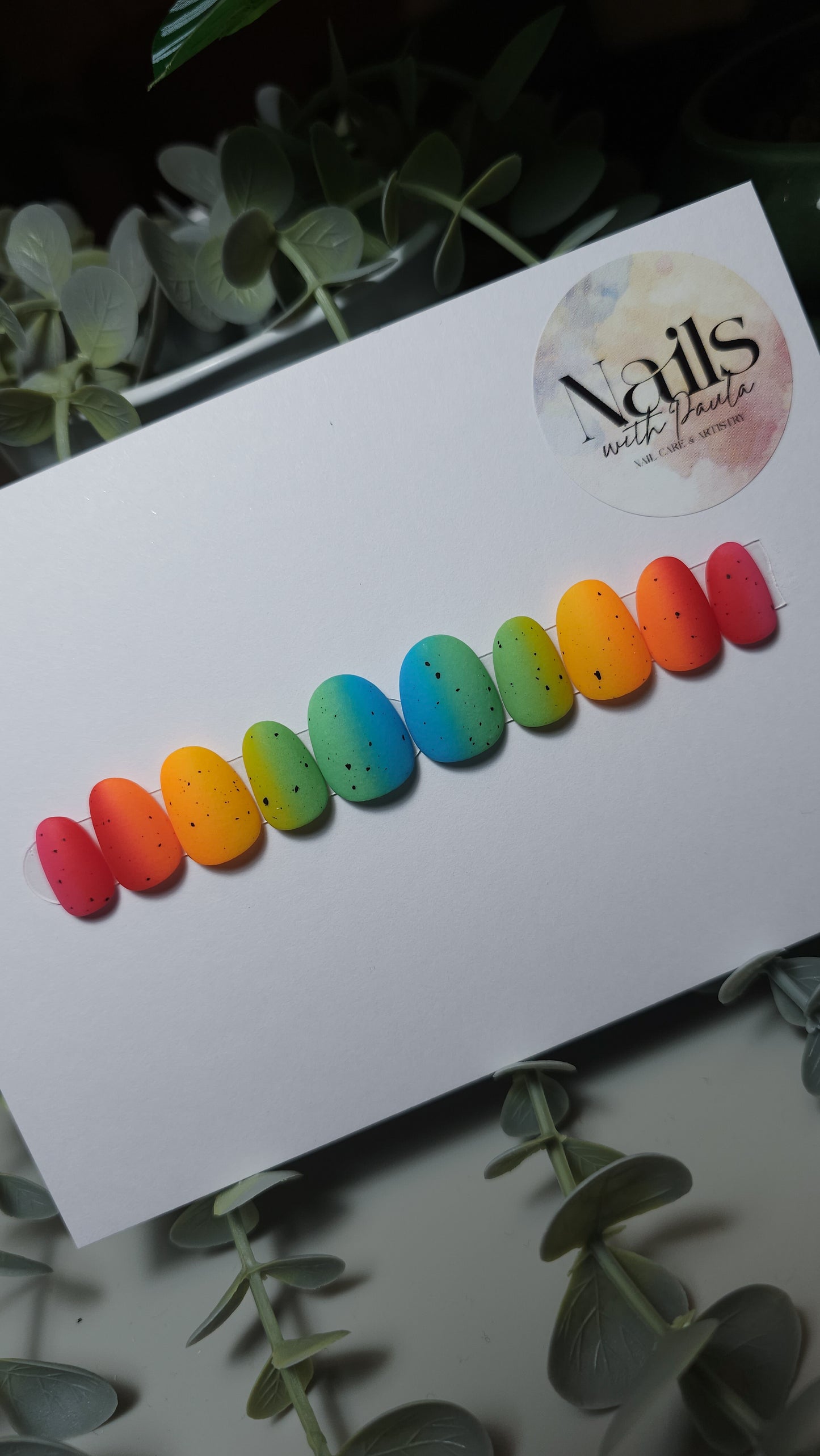 Speckled rainbow gradient | Press on nails