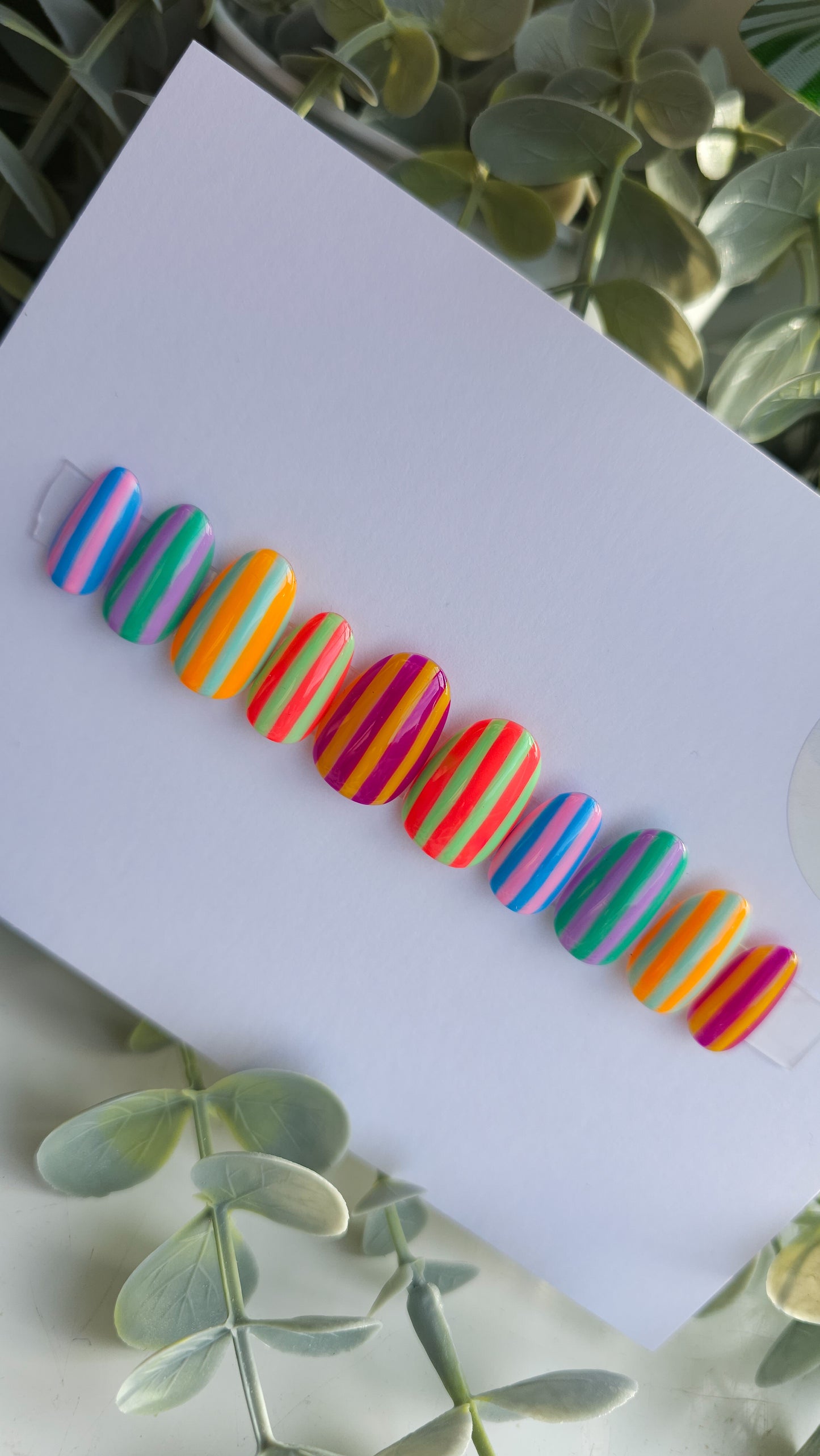 Coloured stripes | Press on nails