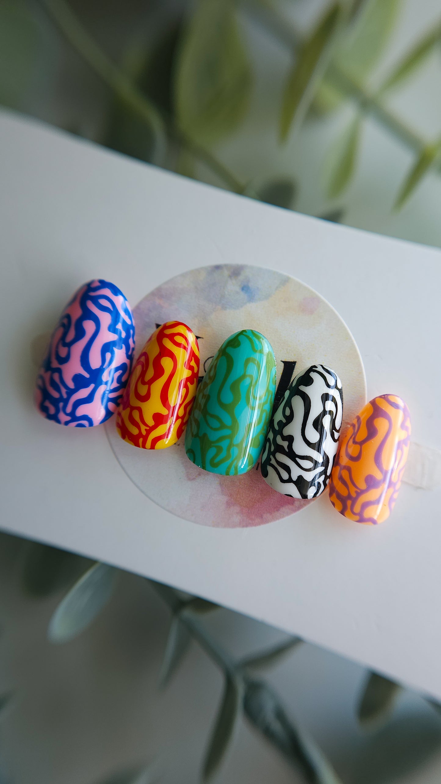 Lava lamp | Press on nails