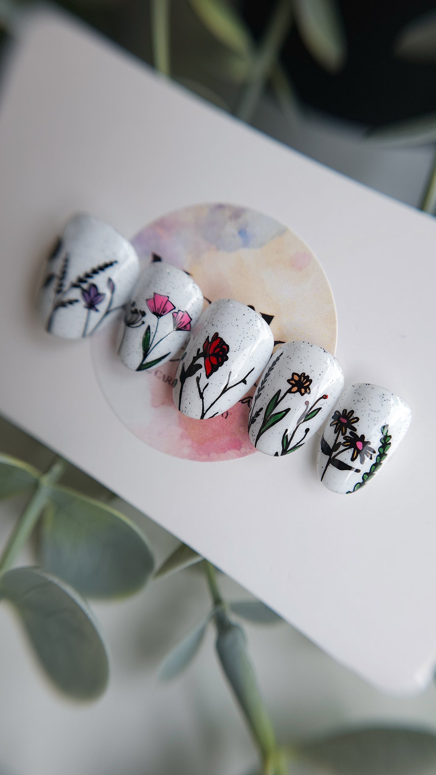 Speckled garden | Press on nails