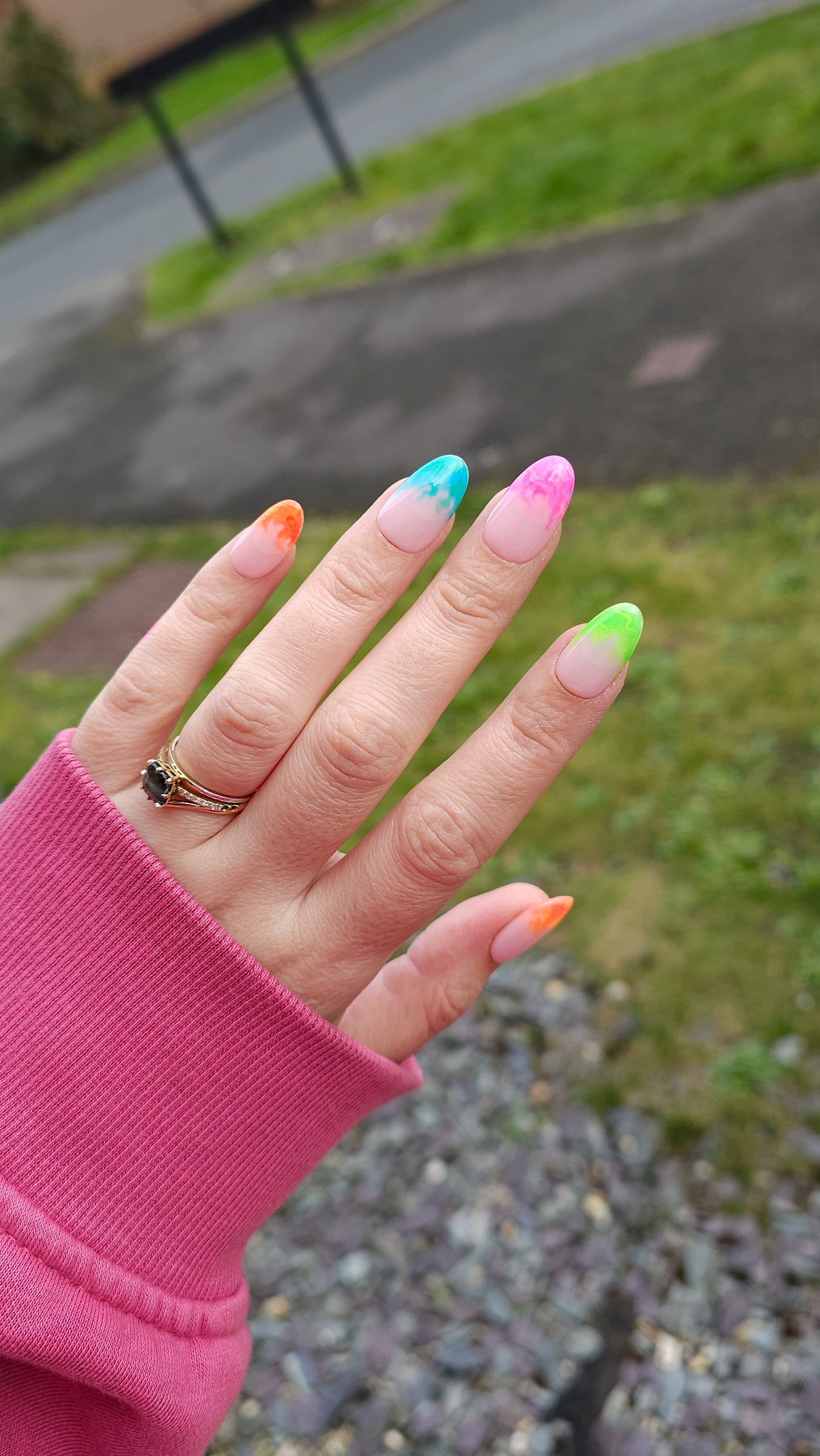 Bright marble tips | Press on nails