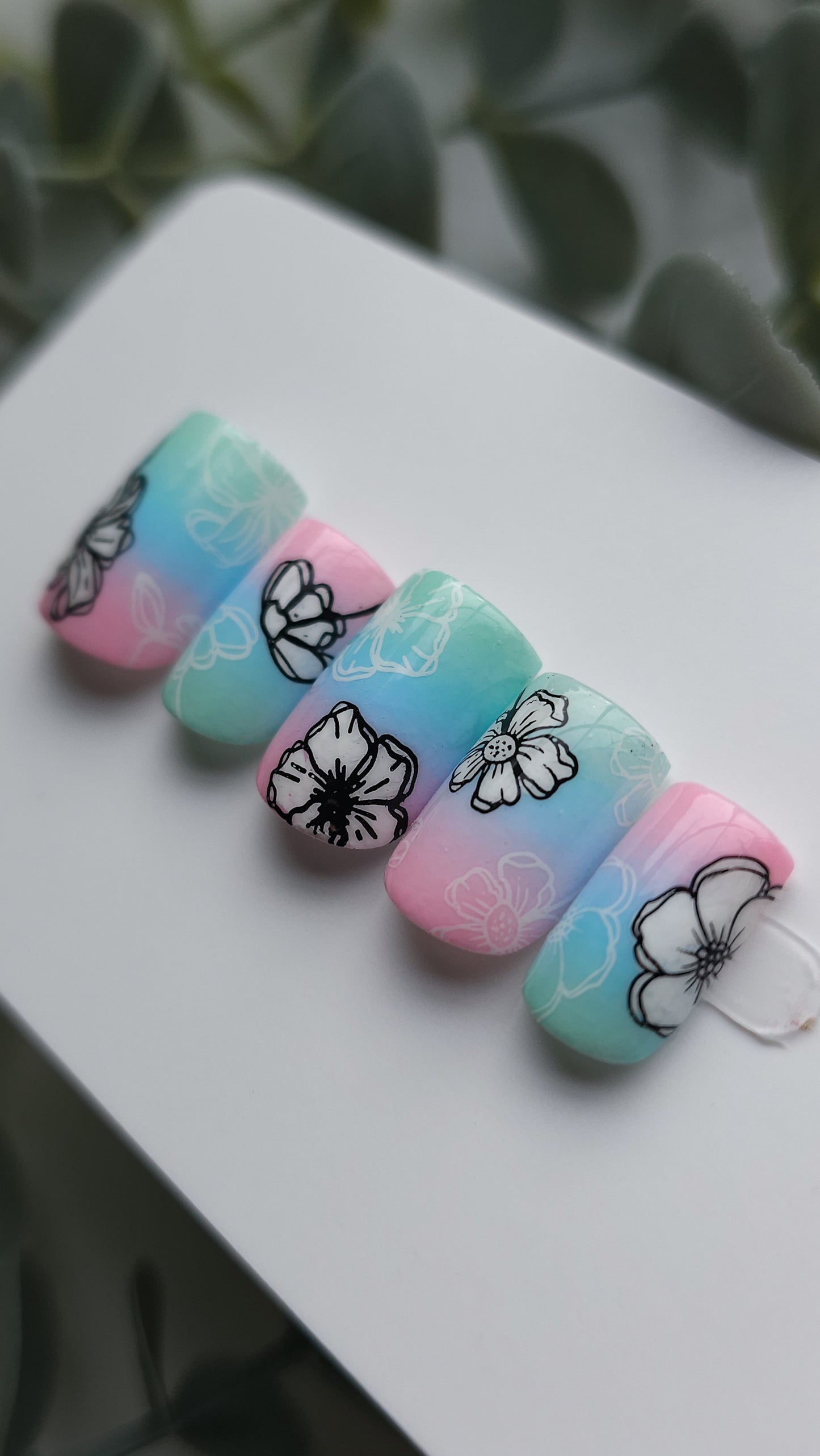 Ethereal bloom | Press on nails